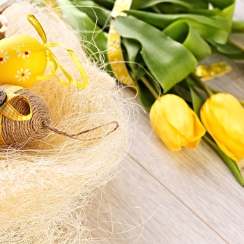 April 13, on Monday, there is a holiday - Easter Monday. photo